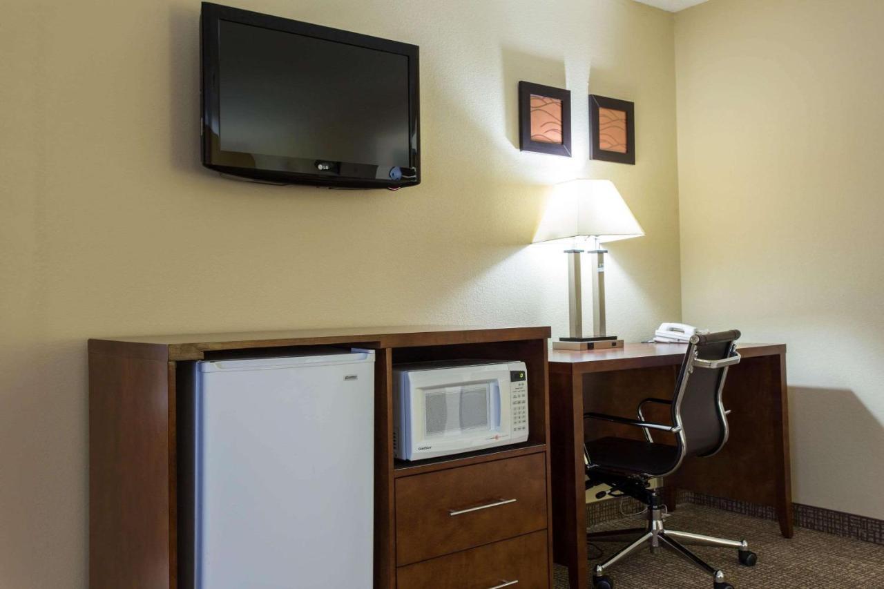 Comfort Inn Columbia-Bush River Bagian luar foto