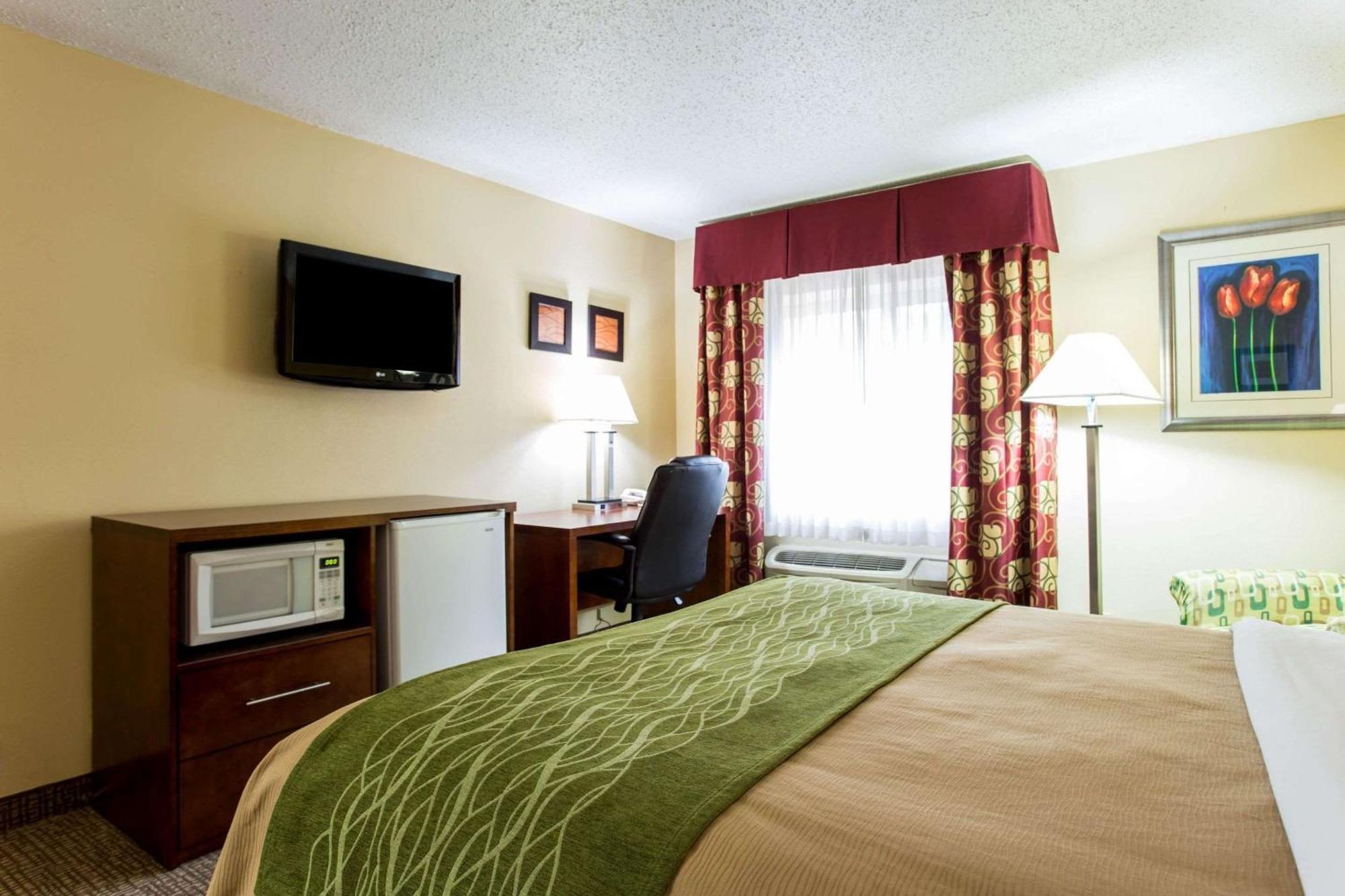 Comfort Inn Columbia-Bush River Bagian luar foto