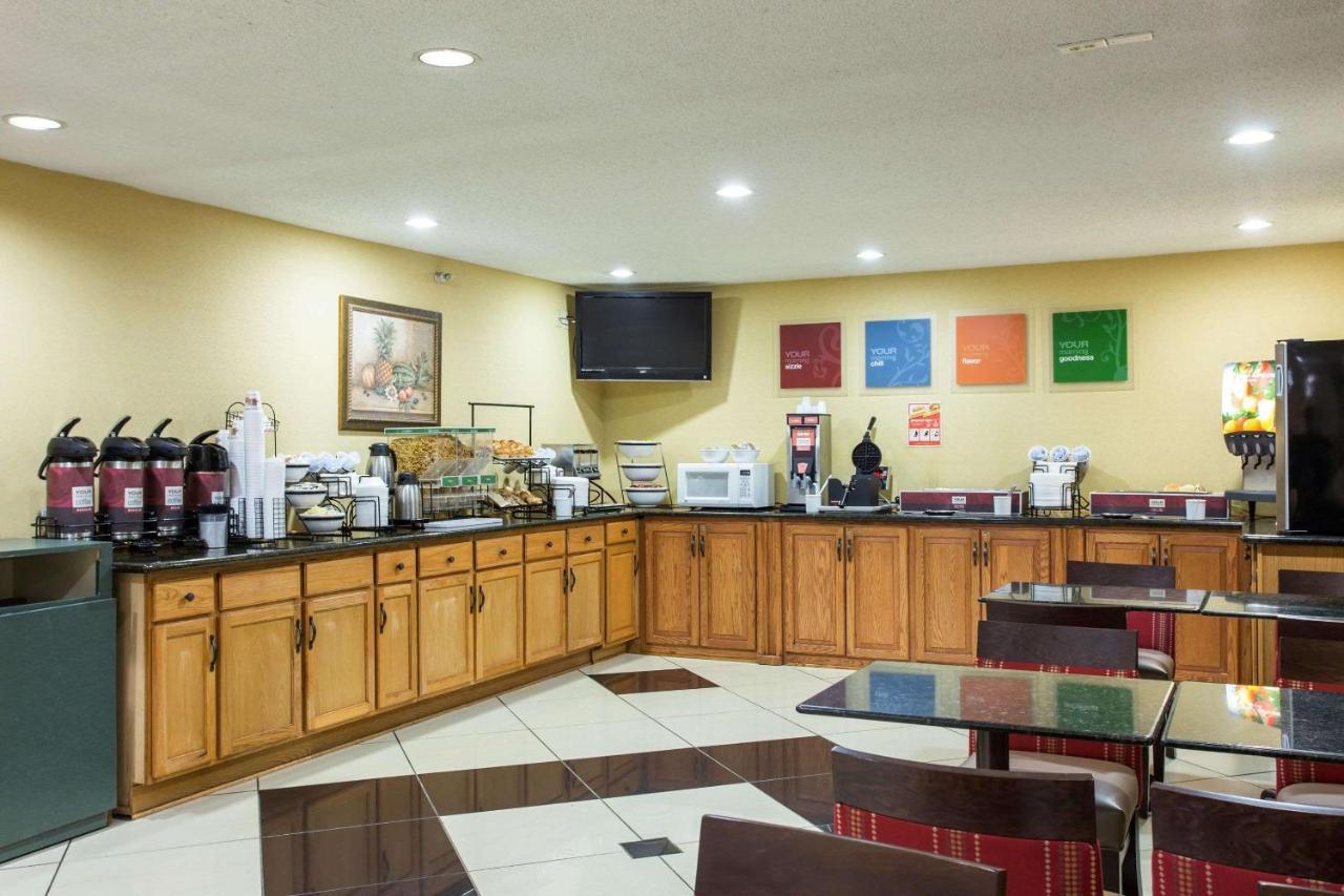 Comfort Inn Columbia-Bush River Bagian luar foto