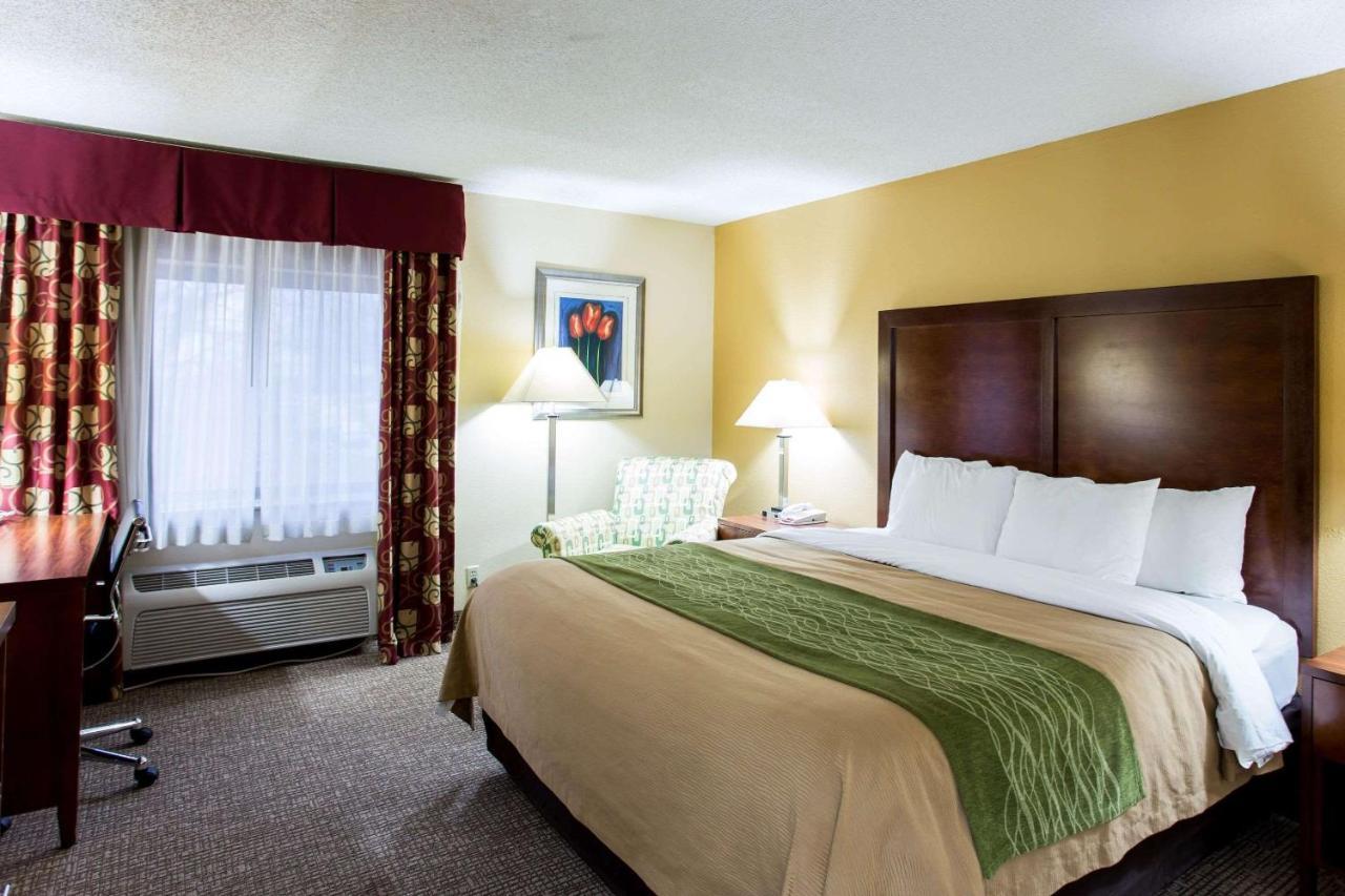 Comfort Inn Columbia-Bush River Bagian luar foto