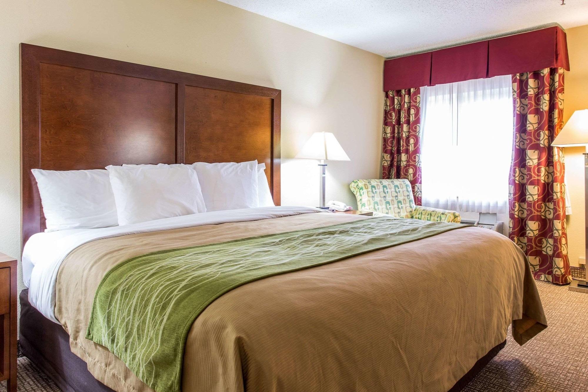 Comfort Inn Columbia-Bush River Bagian luar foto