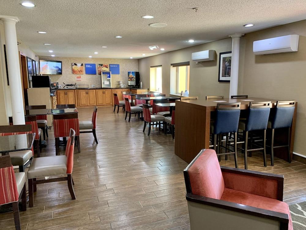 Comfort Inn Columbia-Bush River Bagian luar foto