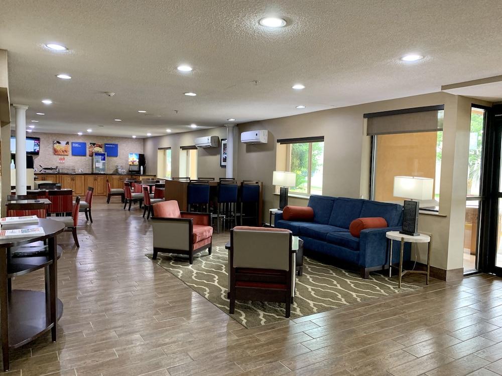 Comfort Inn Columbia-Bush River Bagian luar foto