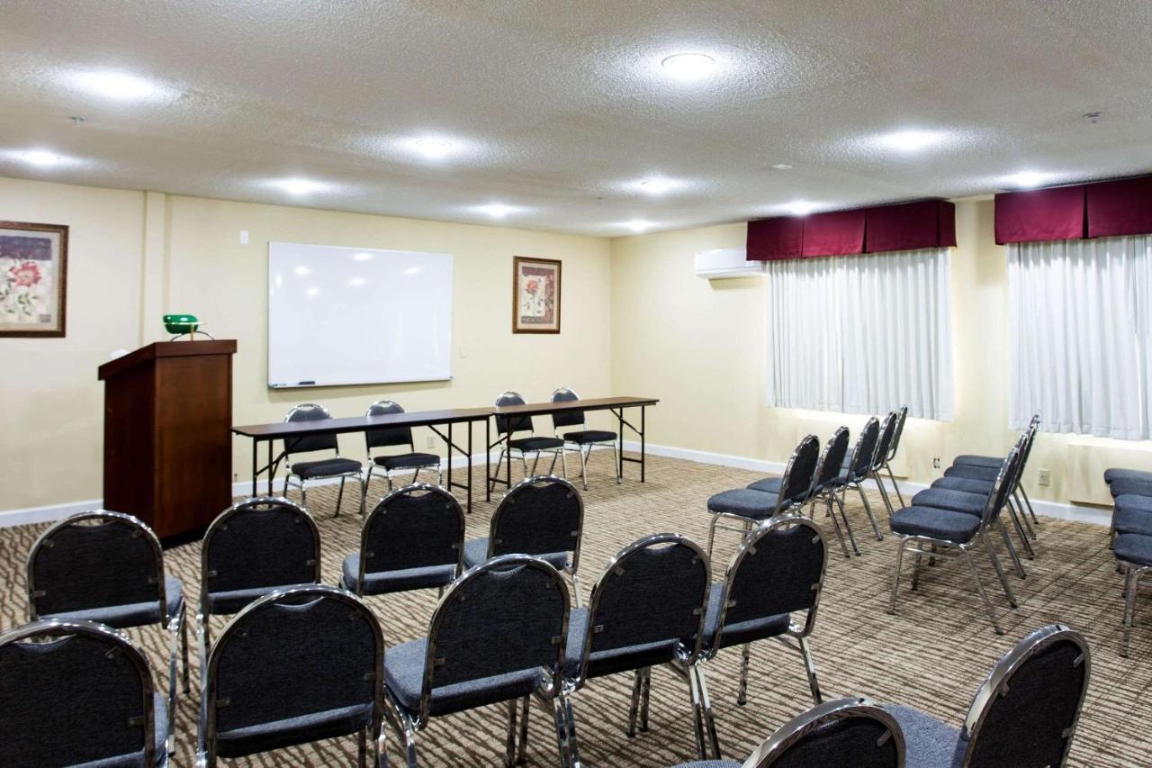 Comfort Inn Columbia-Bush River Bagian luar foto