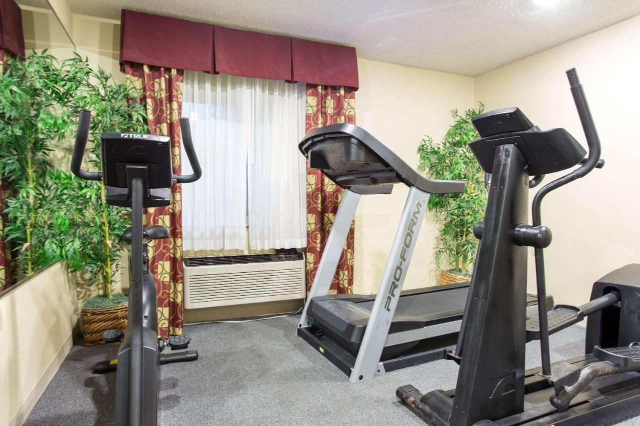 Comfort Inn Columbia-Bush River Bagian luar foto